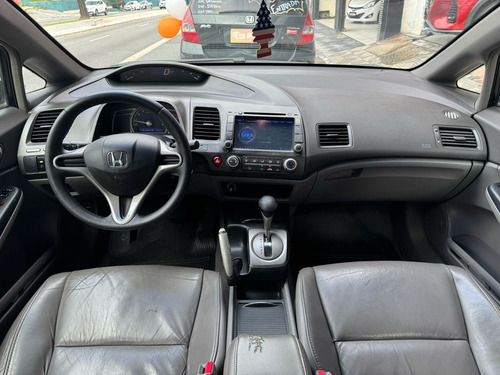 Honda Civic 1.8 Lxs Flex Aut. 4p