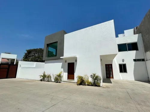 Casa En Venta En Lomas De Cortés En Cuernavaca, Morelos