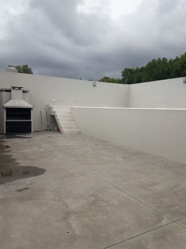 Imagen 18 de 22 de Hermoso Departamento De Dos Ambientes Con Piscina En Lomas De Zamora
