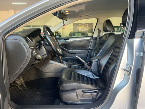 Volkswagen Jetta 2.0 Tsi Highline 4p
