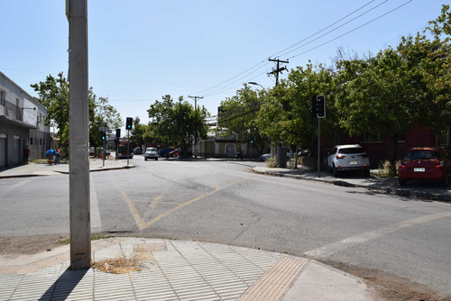 Local Comercial, Pedro Valdivia, Los Espinos (89070)