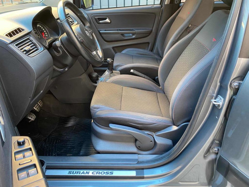 Volkswagen Suran Cross 1.6 Highline 101cv 2013