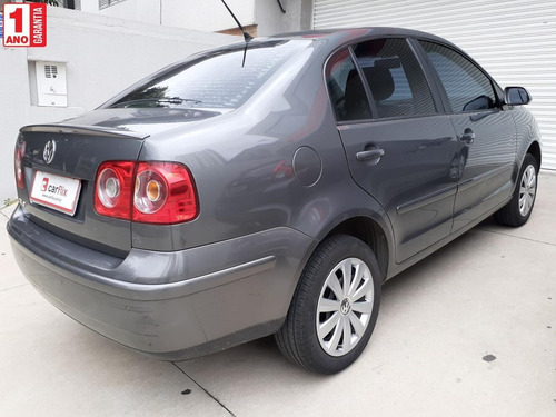 Volkswagen Polo Sedan 1.6 Mi Total Flex 8v 4p