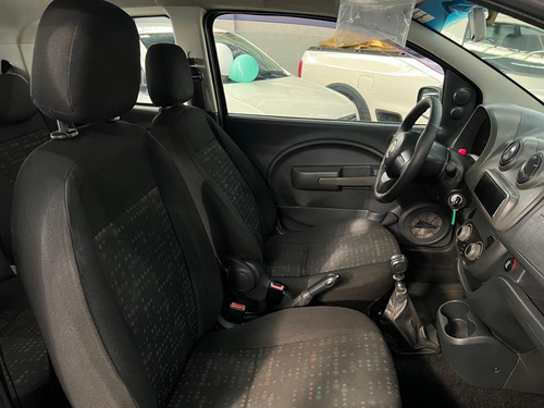 Fiat Uno Vivace 1.0