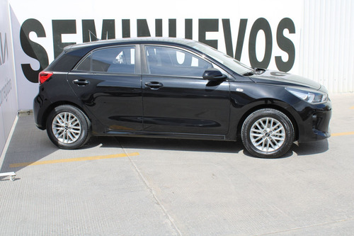 Imagen 4 de 12 de Kia Rio 2018 1.6 Hb Lx Mt