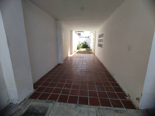 Imagen 7 de 12 de Hermosa Casa En La Mantuana // 04146878567