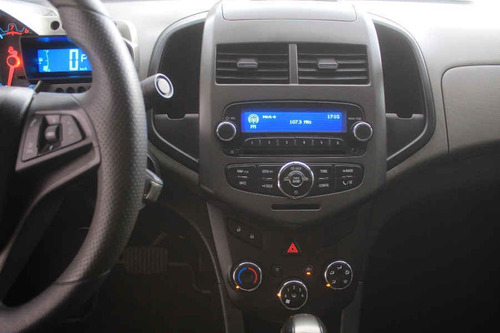 Imagen 8 de 15 de Chevrolet Sonic 2016 4p Lt L4/1.6 Aut