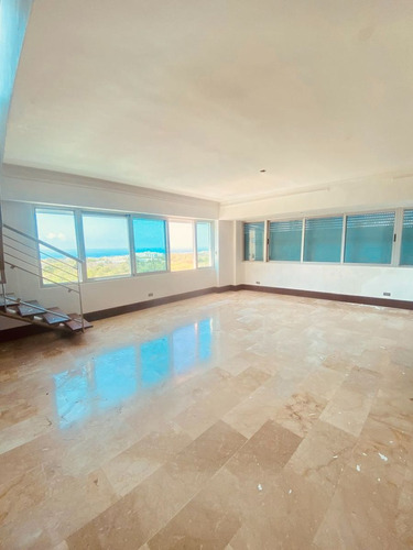 Penthouse En Los Cacicazgos