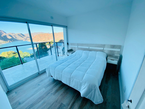 Imagen 4 de 14 de Lujosa Nueva Casa Para 4 Personas Club Los Reyunos