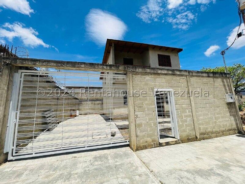 Aup Townhouse En Venta Urb Santa Rosalia- Cagua Cod 24-23541