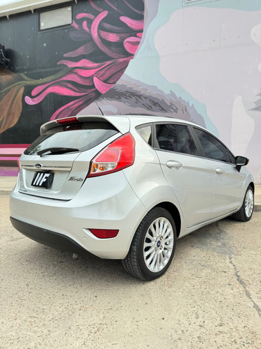 Ford Fiesta Kinetic 1.6 Titanium 120cv