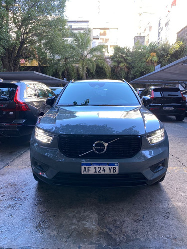 Volvo XC40 2.0t T5 R-design Awd