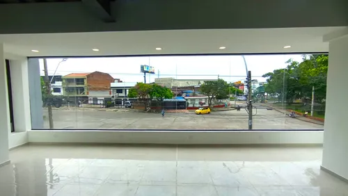 Local Segundo Piso Acabados Modernos