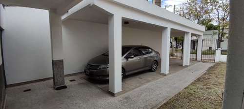 Casa Tipo Ph De 2 Ambientes Villa Bonich Cochera