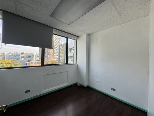 Oficina En Arriendo En Las Condes