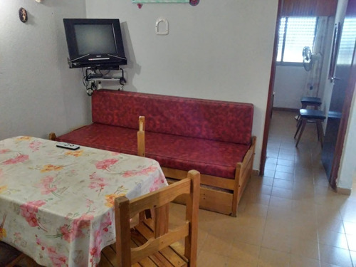 Imagen 4 de 14 de Departamento Centro Santa Teresita 4 Personas