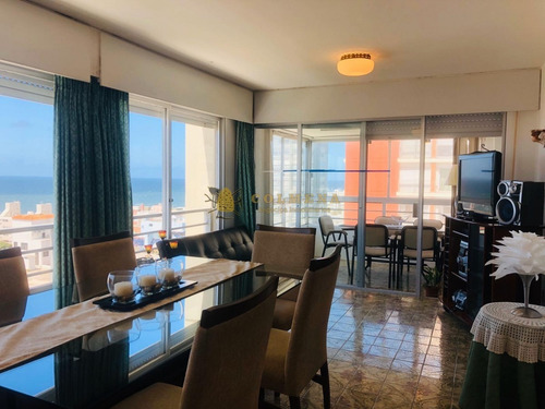 Hermosa Vista En Apartamento De Dos Dormitorios!- Ref: 2387