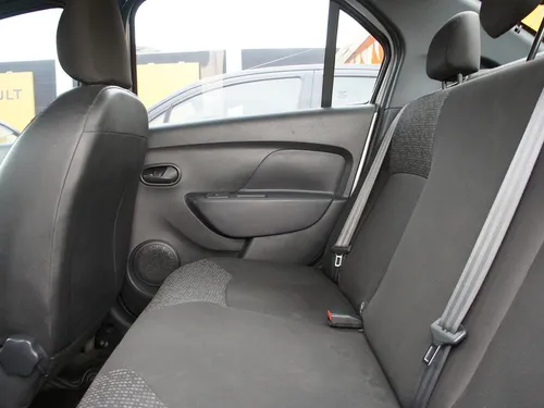 Renault Logan 1.6 Expression / Life +