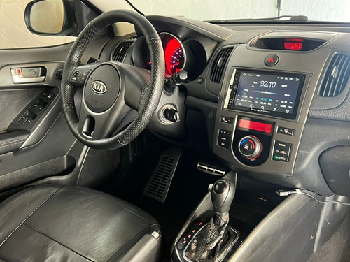 Imagem 6 de 18 de Kia Cerato