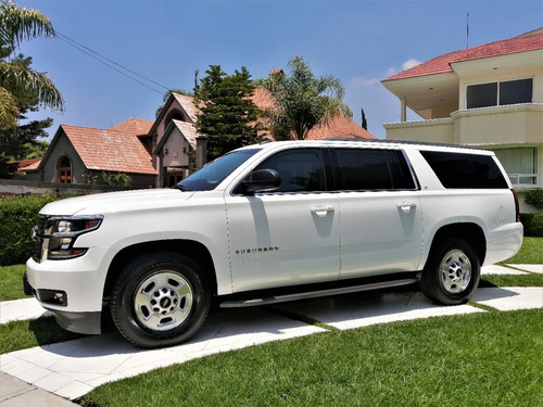 Imagen 4 de 15 de Suburban Hd 2016 4x4 6.0 (g) Blindaje Nivel 5 Plus Blindada