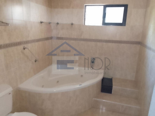 Excelente Casa En Venta, En Barra De Navidad, Ecatepec De Morelos, Edo. De México.