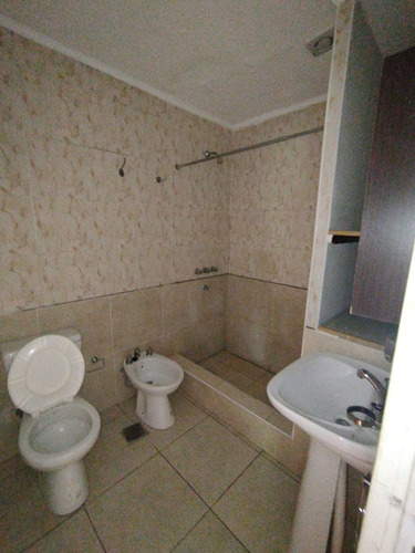 Alquiler Departamento De 2 Dormitorios Con Patio