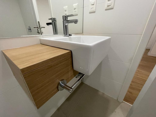Apartamento En Alquiler De 2 Dormitorios En Malvín (ref: Vld-3869)