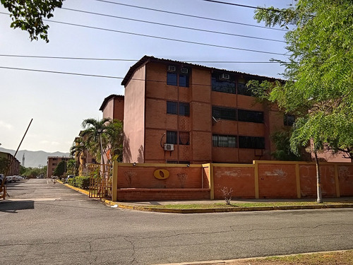 Apartamento En Alquiler En Res Orión San Diego, Cerca De La Ujap Yl