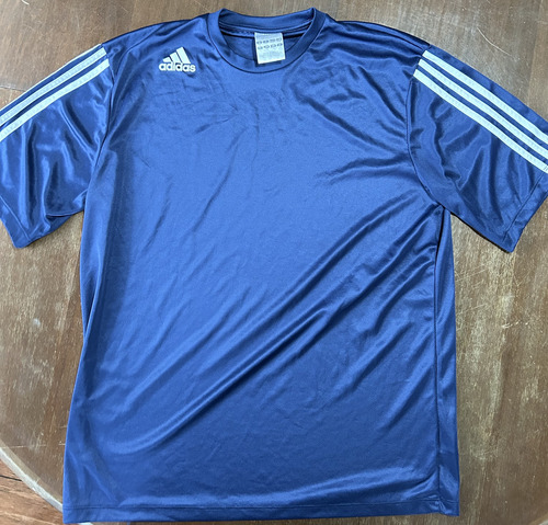 Remera adidas Azul Talle L - Impecable