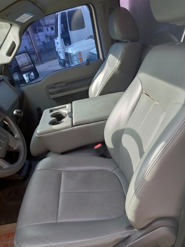 Ford Super Duty 4x2