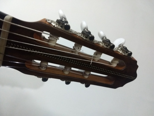 Imagem 7 de 8 de Violão Luthier Araújo 7 Cordas Imbuia/cedro Cutway Nylon