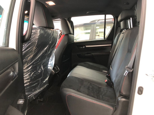 Imagen 3 de 12 de Toyota Hilux