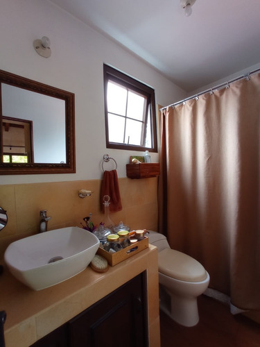 Imagen 28 de 30 de Vendo Belleza De Casa Estilo Colonial, En Excelentes Condiciones Y Con Acabados Muy Especiales, Sector Exclusivo De Alta Plusvalia