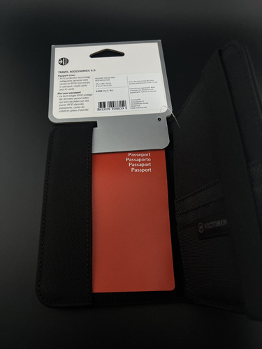 Porta Pasaporte Con Chip Rfid Victorinox Color Negro
