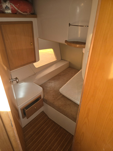 Crucero Zorion 31 Pies Motor Mercrusier 350hp Aire Acc.