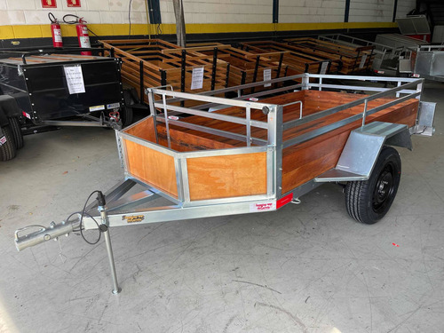 Carretinha Fazendinha De Chapa Com Caixinha 2.00 X 1.20 X 40