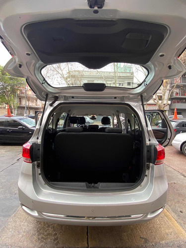 Imagen 16 de 21 de Chevrolet Spin 2019 1.8 Ltz 7as At 105cv