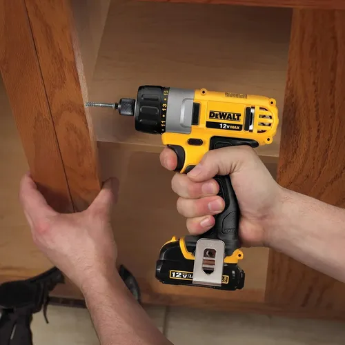 Atornillador Inalambrico Dewalt 12v 2bateria Litio Dcf610s2