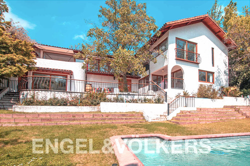 Arriendo Gran Casa En Las Condes, Quinchamalí