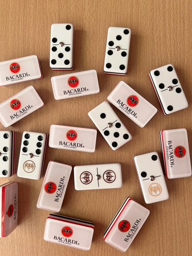 Domino Bacardi Fondo Blanco Ingles Estuche Tipo Libro