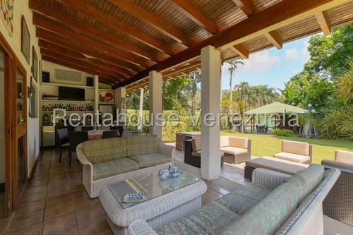 LG Vendo Hermosa Casa En La Urb. La Lagunita (2 Casas En 1 )