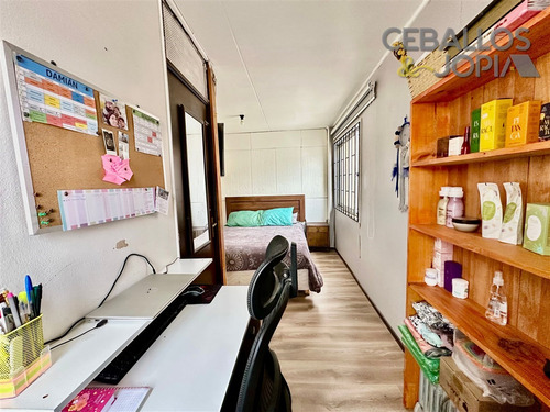 Casa En Venta De 2 Dorm. En Villa Alemana