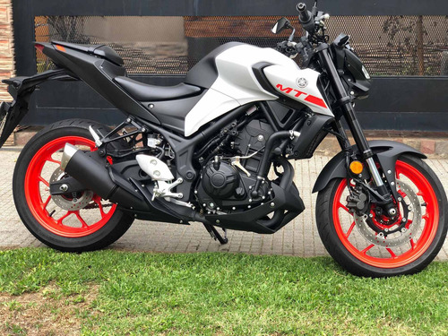 Imagen 5 de 16 de Yamaha Mt03 A