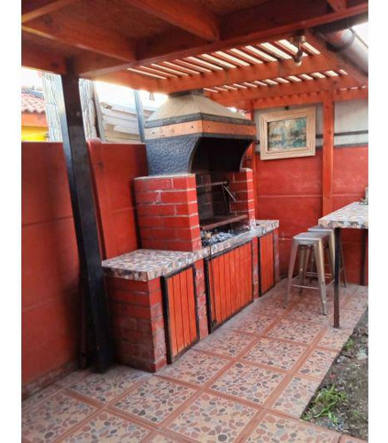 Venta De Hermosa Casa En Valle Grande. Mossaa