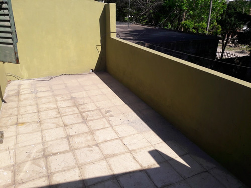 Imagen 9 de 10 de Casa En Moreno 2 Plantas 5 Ambientes Y 2 Baños