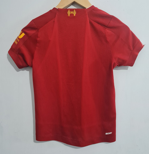Camiseta Liverpool Niño Talle 12 New Balance (Usado)