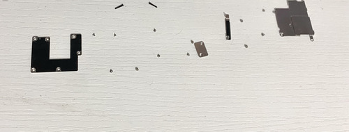 Blindajes Y Tornillos Iphone 11 Pro Max (Usado)
