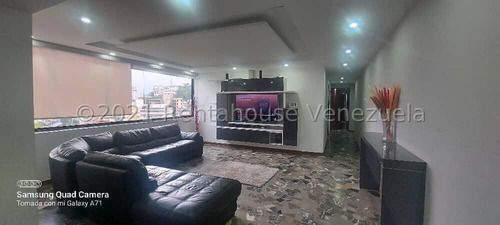 Amplio Pent-house En Venta - El Marqués - Cnh 