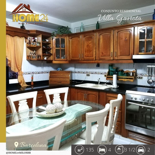 Imagen 5 de 10 de Venta De Townhouse De Tres Niveles