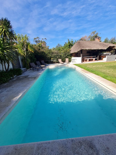 Piscina Climatizada Pinares,punta Del Este